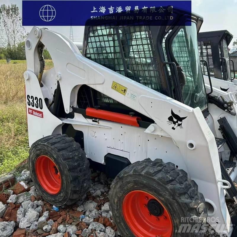 Bobcat S 330 لوادر انزلاقية التوجيه