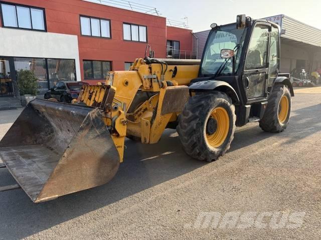 JCB 533-105 مناولات متداخلة
