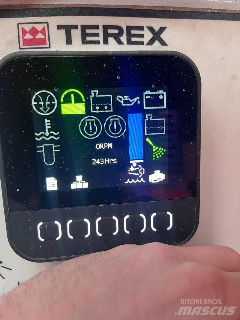 Terex Finlay 883+ E أجهزة فحص متنقلة