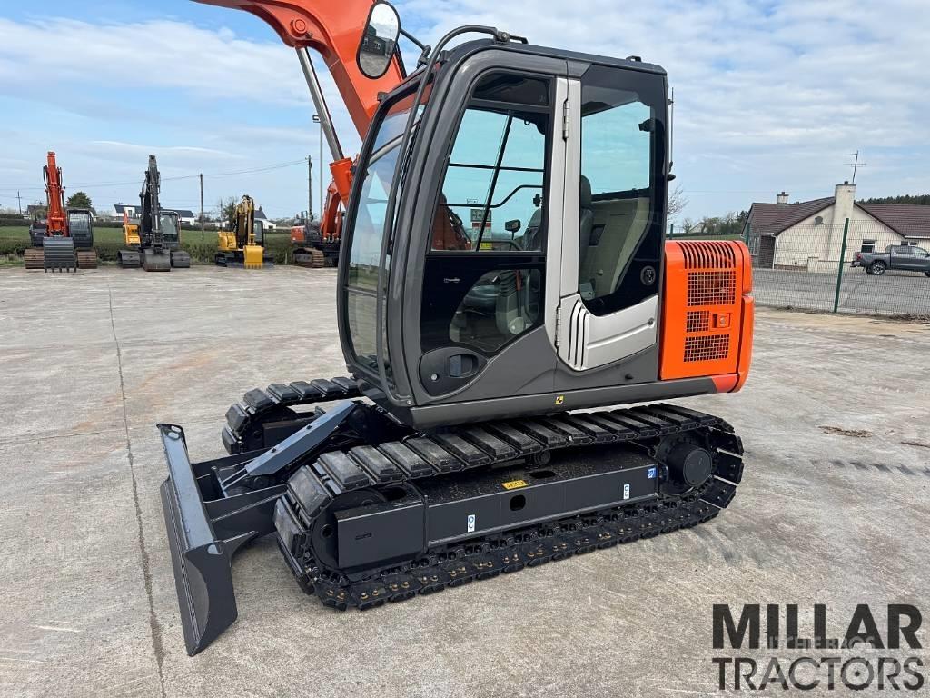 Hitachi ZX 70-3 حفارات وسط 7 طن - 12 طن