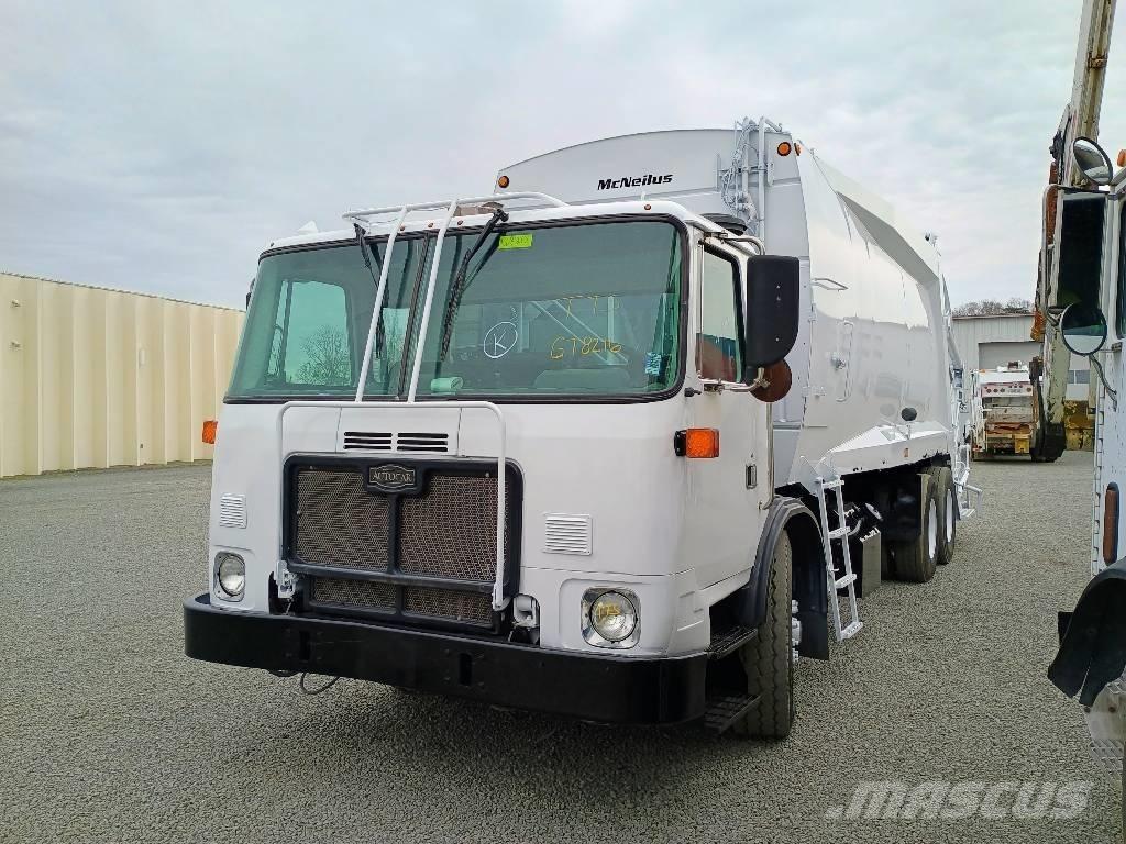 Autocar XPEDITOR شاحنات المخلفات