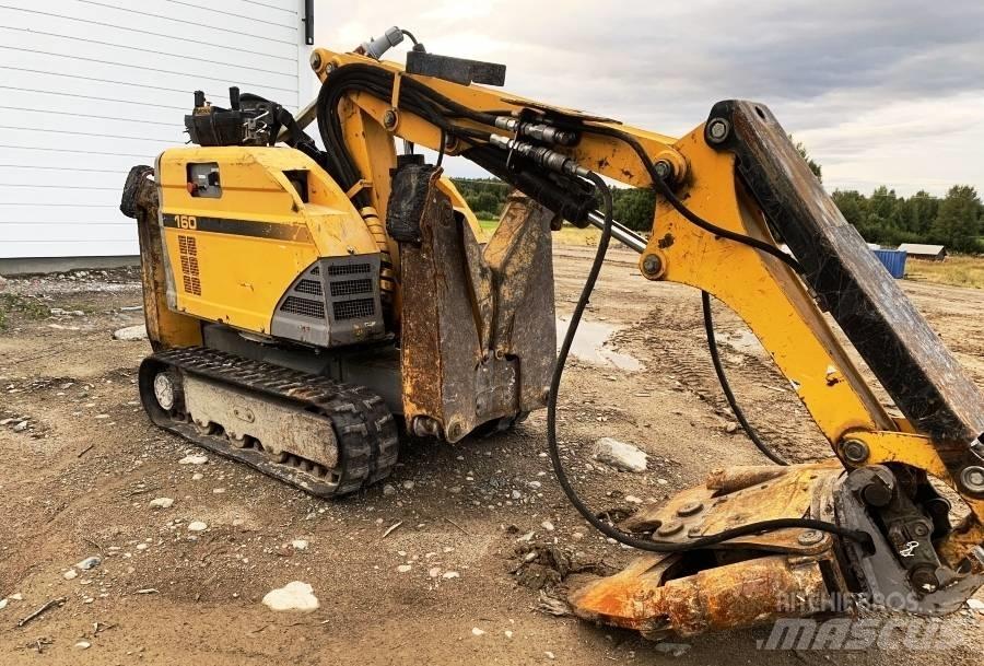 Brokk 160 حفارات هدم