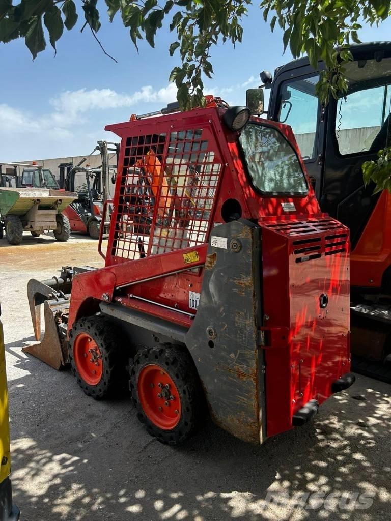 Bobcat S 70 لوادر انزلاقية التوجيه