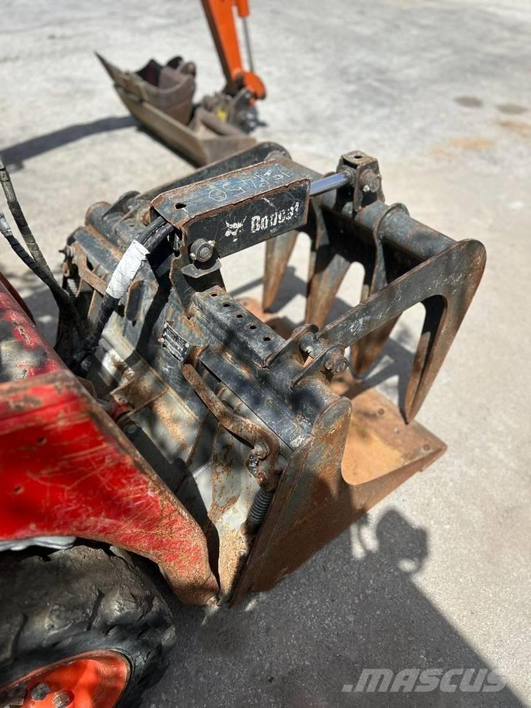 Bobcat S 70 لوادر انزلاقية التوجيه