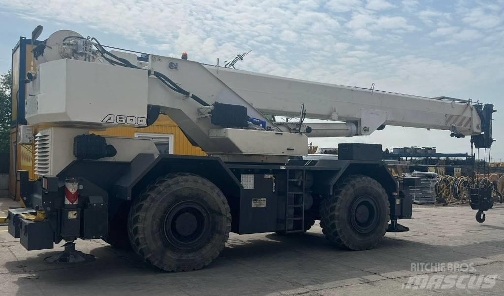 Terex A 600 رافعات الطرق الوعرة