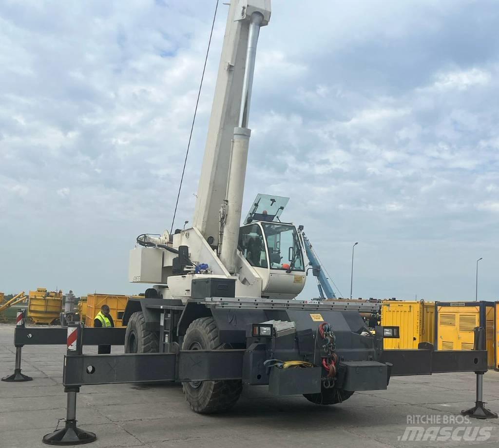 Terex A 600 رافعات الطرق الوعرة