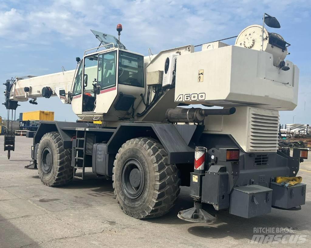 Terex A 600 رافعات الطرق الوعرة