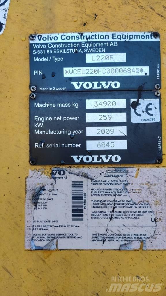 Volvo L 220 F لوادر بعجل