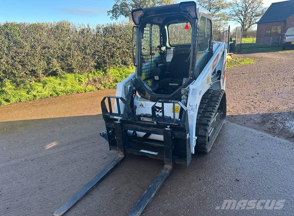 Bobcat T 450 لوادر انزلاقية التوجيه