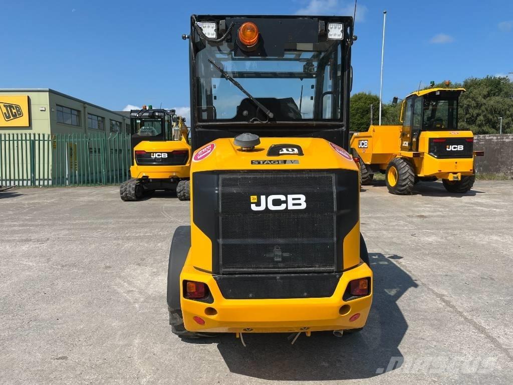JCB 403ag plus الجرارات
