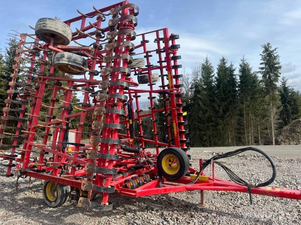 Väderstad NZA 1000 الكاسحات وقلابات التربة ذات المحركات