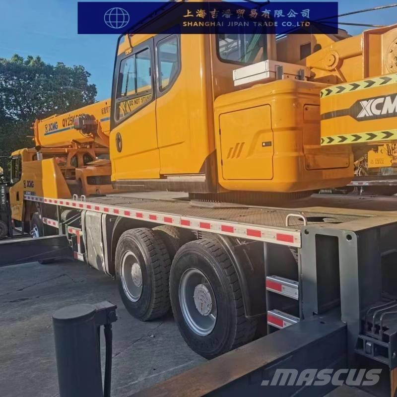 XCMG QY 25 K رافعات صالحة لكل أنواع الطرق