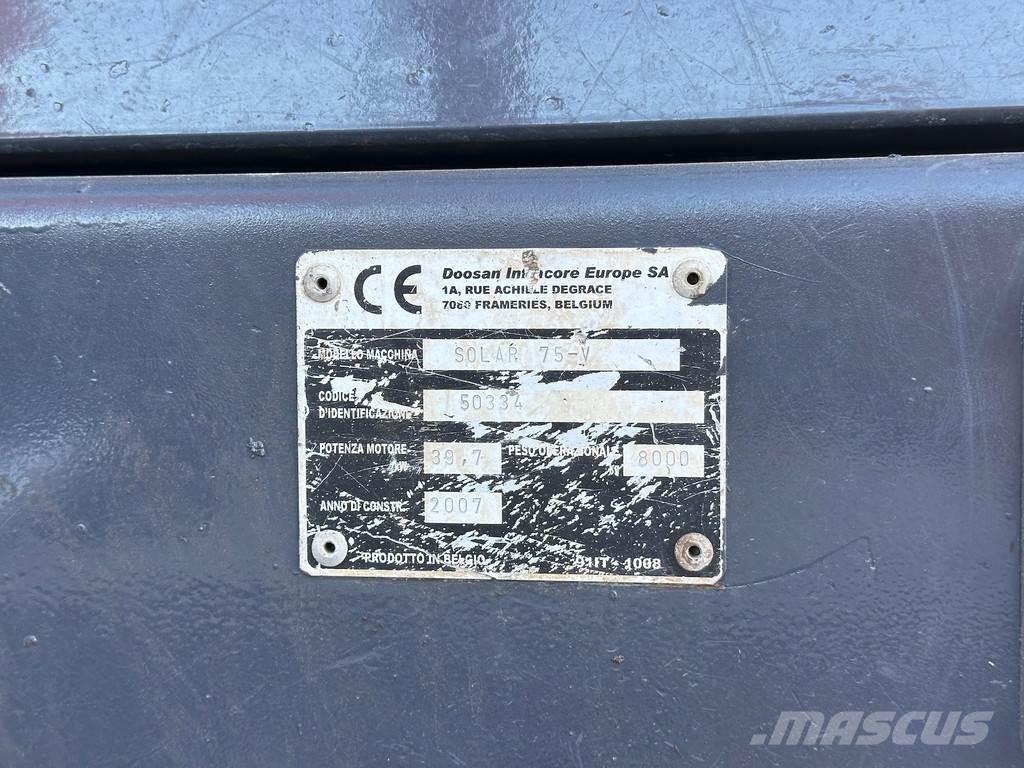 Doosan SOLAR 75V حفارات وسط 7 طن - 12 طن