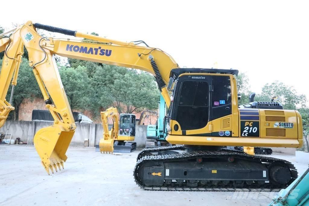 Komatsu PC 210 LC-8 حفارات زحافة