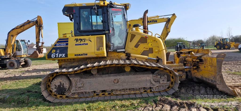 Komatsu D 61 PX-24 بلدوزرات مجنزرة
