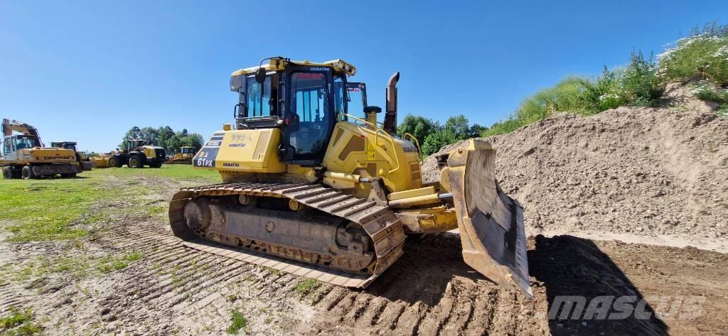 Komatsu D61PX - 24 بلدوزرات مجنزرة