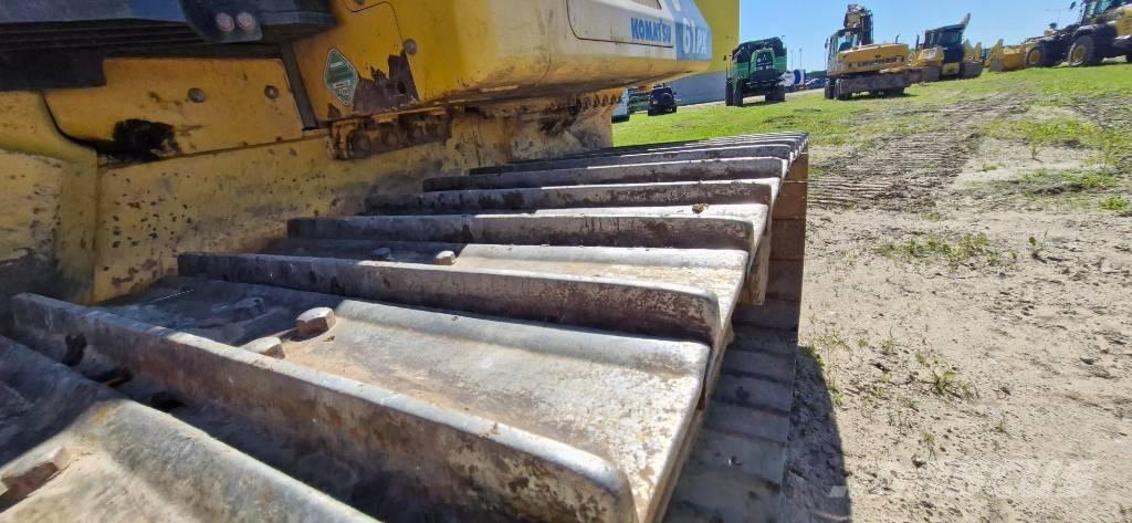 Komatsu D61PX - 24 بلدوزرات مجنزرة