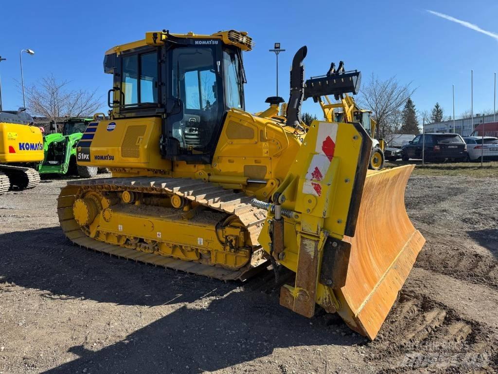 Komatsu D51PX-24E0 بلدوزرات مجنزرة