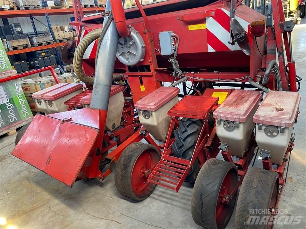 Becker Aeromat 6 T ماكينات زراعية أخرى
