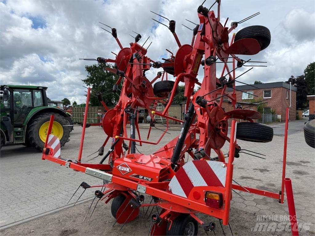 Kuhn GF8712 ماكينات زراعية أخرى