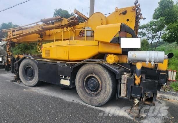 Kobelco RK 250-3 رافعات الطرق الوعرة