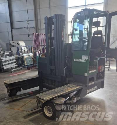 Combilift C 4000 L شاحنة المناولة رباعية الاتجاهات