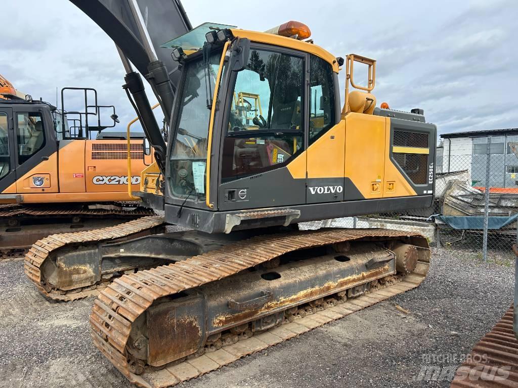Volvo EC 250 EL حفارات زحافة
