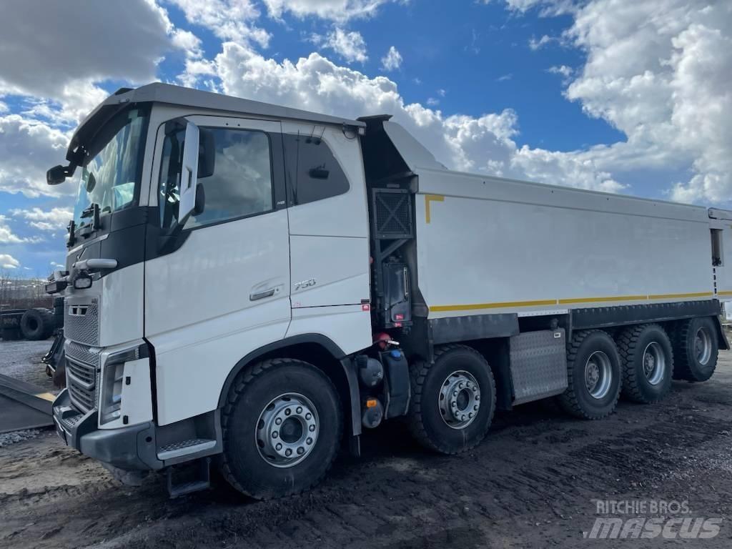 Volvo FH 16 750 شاحنات قلابة