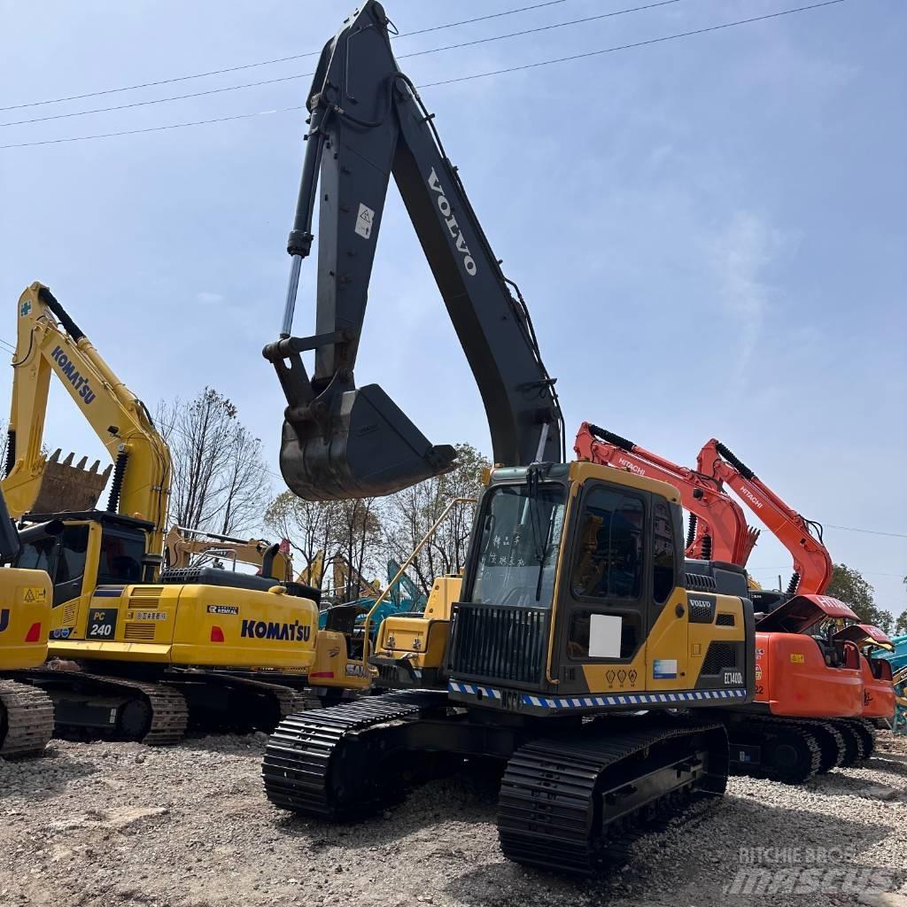 Volvo EC 140 DL حفارات زحافة