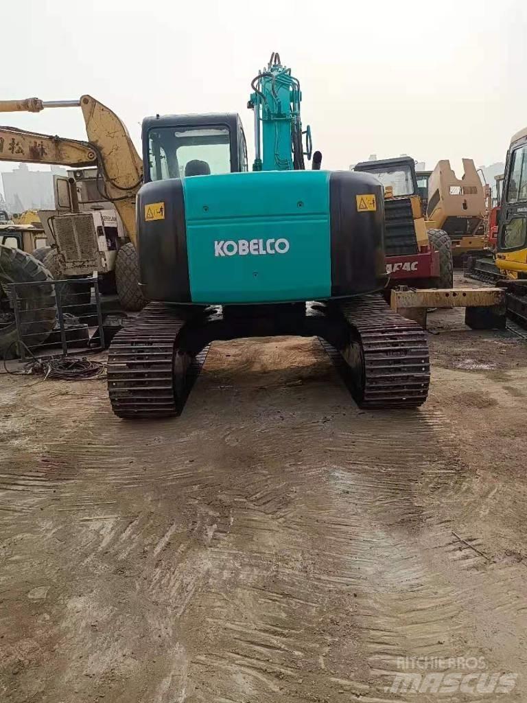 Kobelco SK 135 حفارات زحافة