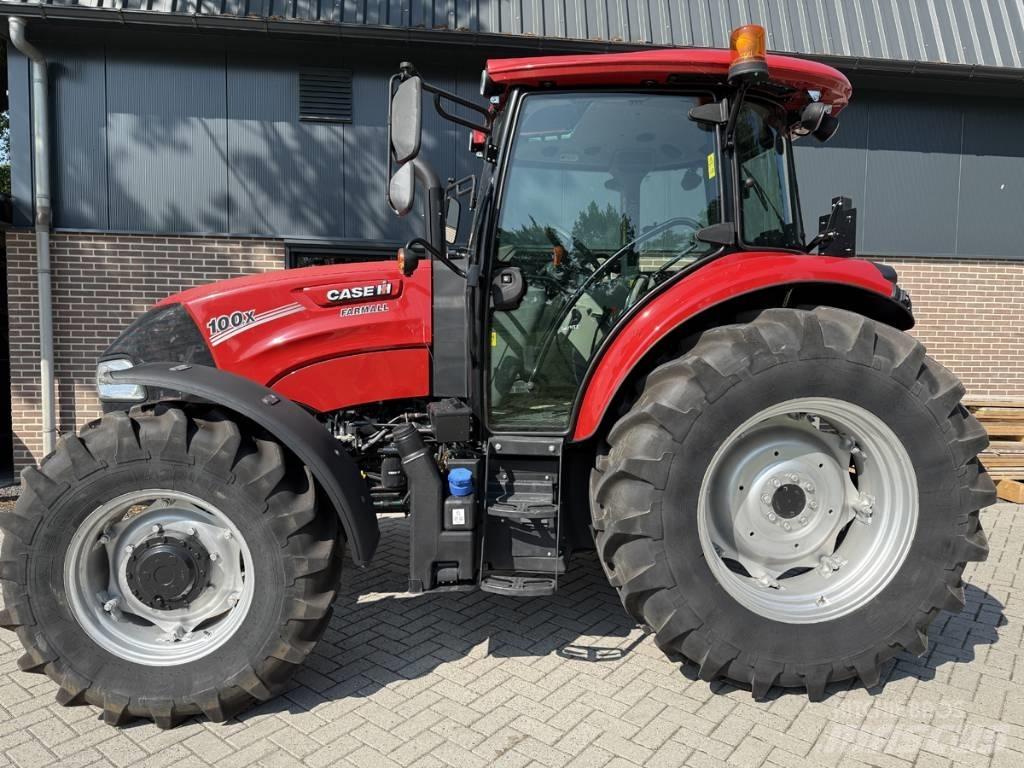 CASE Farmall 100X الجرارات