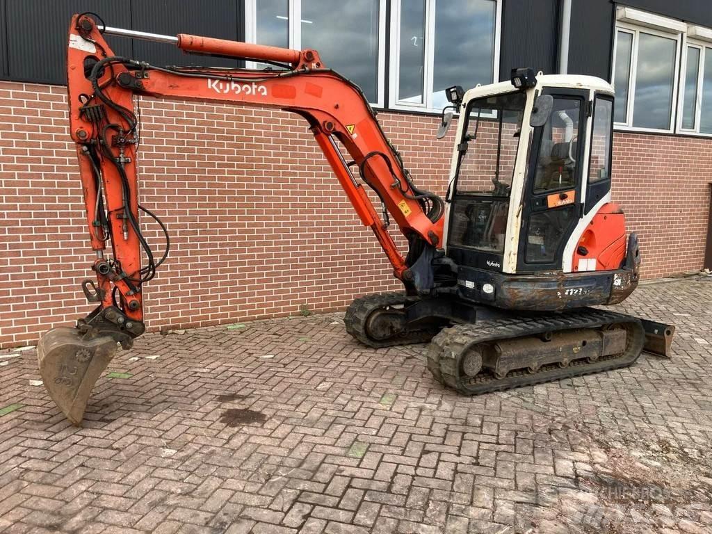 Kubota KX121-3a حفارات صغيرة أقل من 7 طن (حفارات صغيرة)