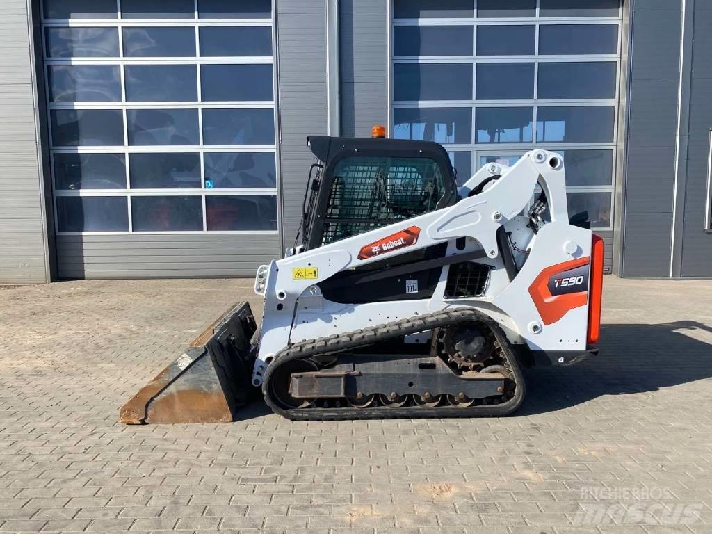 Bobcat T 590 لوادر انزلاقية التوجيه