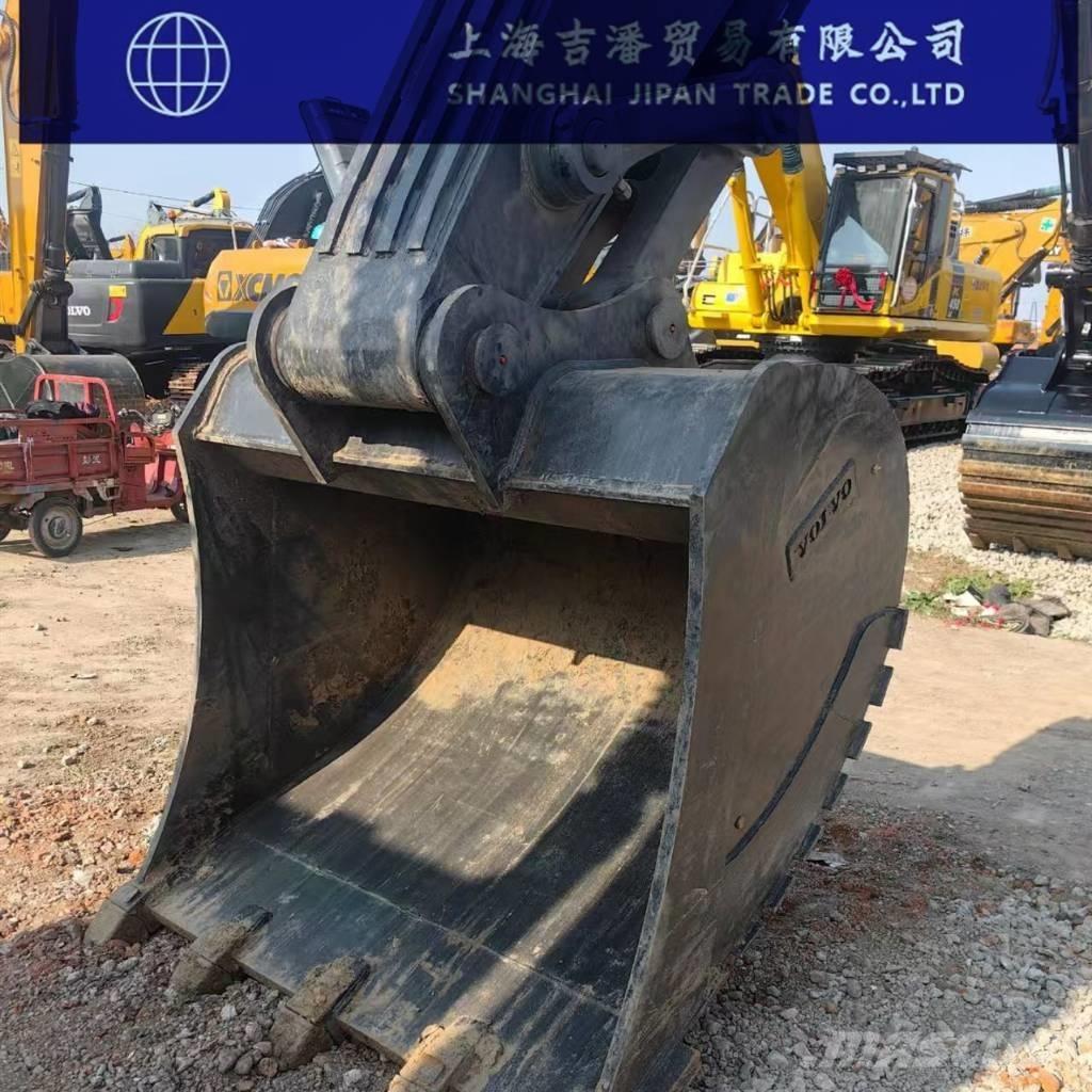 Volvo EC 360 حفارات زحافة