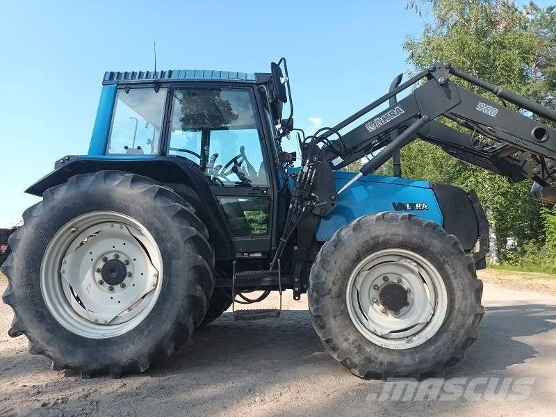 Valtra 6400 الجرارات