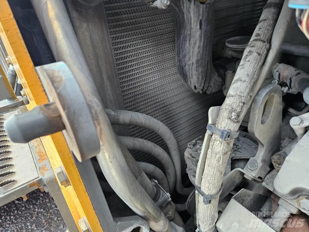 Liebherr PR 776 بلدوزرات مجنزرة