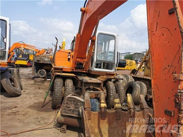 Hitachi EX 160 WD حفارات زحافة