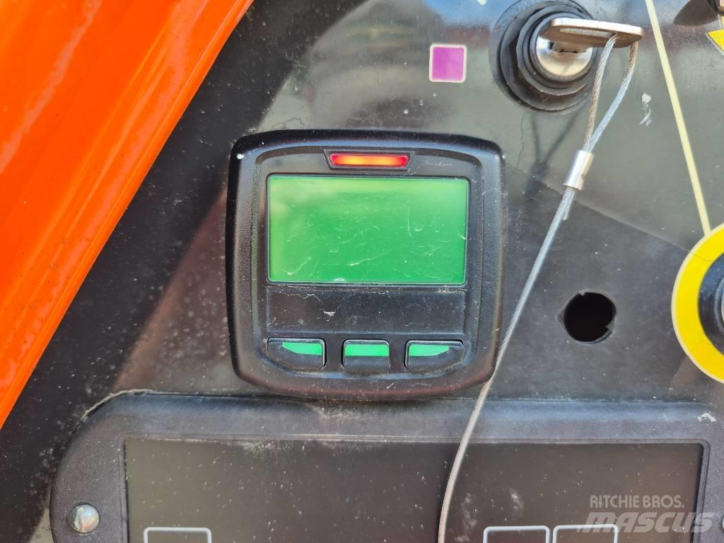 JLG 450 AJ رافعات سلة مفصلية