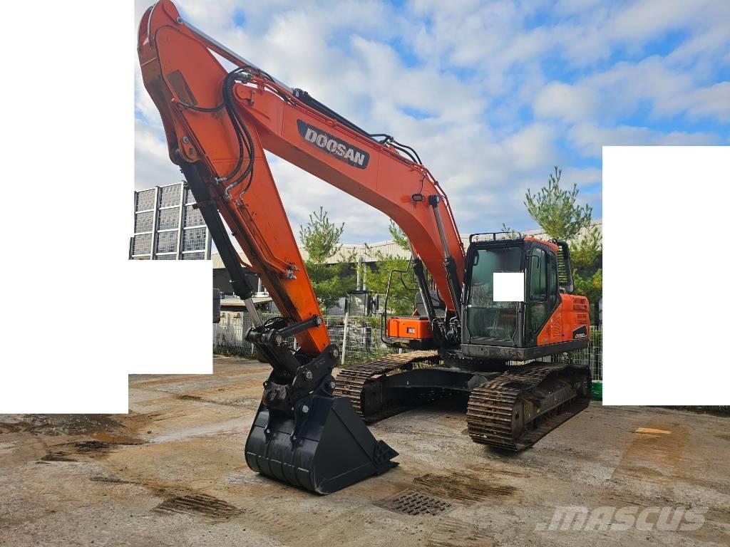 Doosan DX 220LC-5 حفارات وسط 7 طن - 12 طن