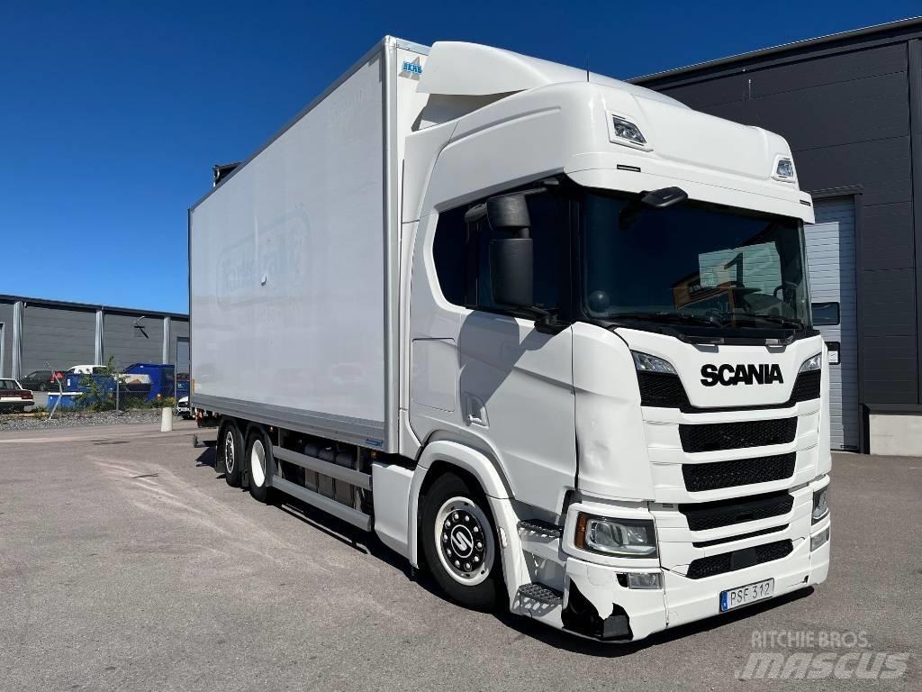 Scania R500B6X2*4NB شاحنات ذات هيكل صندوقي