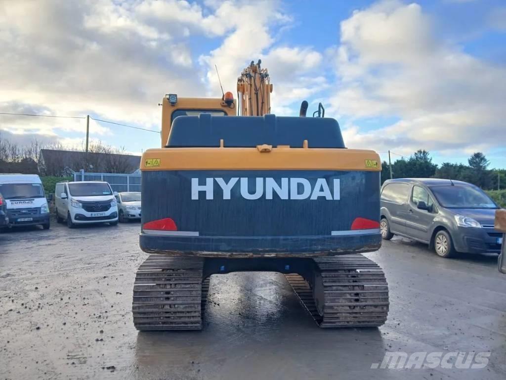 Hyundai R 140 حفارات زحافة