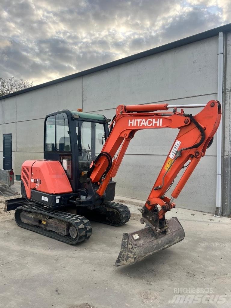Hitachi ZX 27 U-3 حفارات صغيرة أقل من 7 طن (حفارات صغيرة)