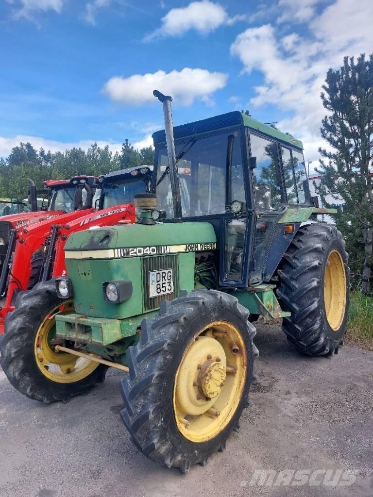 John Deere 2040 الجرارات