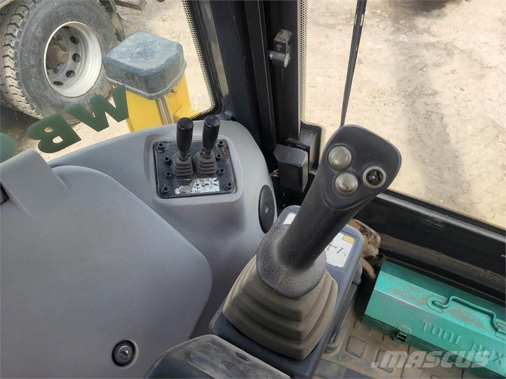 Komatsu WB97S-8 أخرى