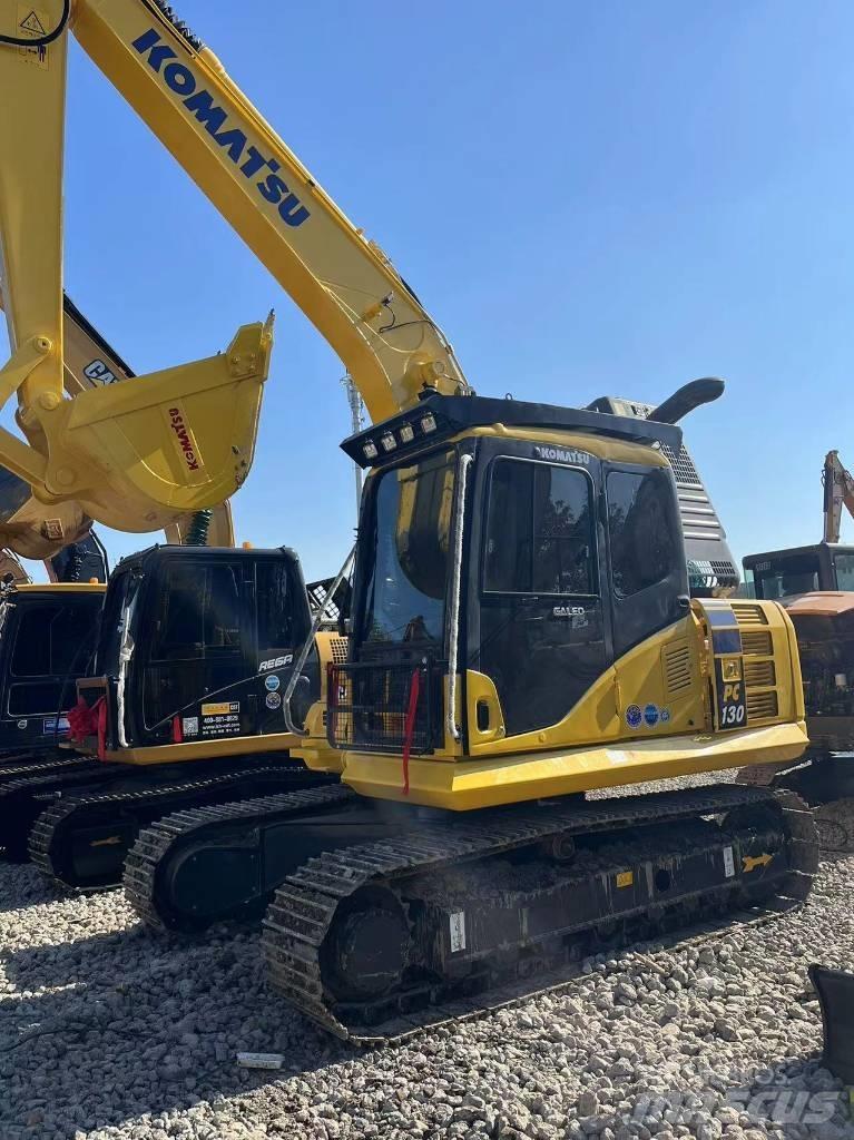 Komatsu PC 130 حفارات وسط 7 طن - 12 طن