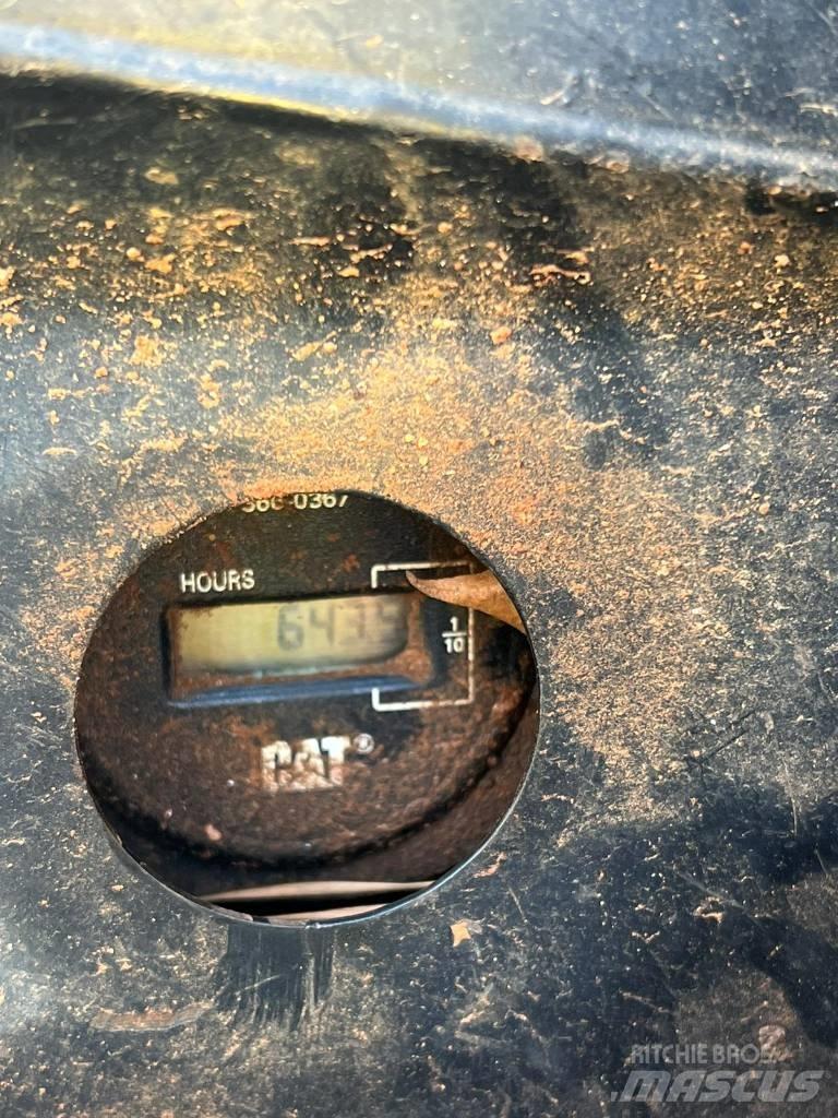 CAT 304 C CR حفارات صغيرة أقل من 7 طن (حفارات صغيرة)