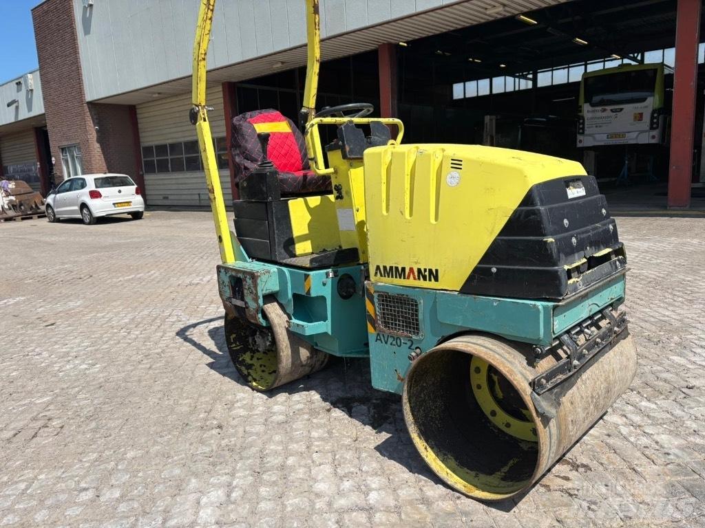 Ammann AV 20-2 مداحل ثنائية الاسطوانة