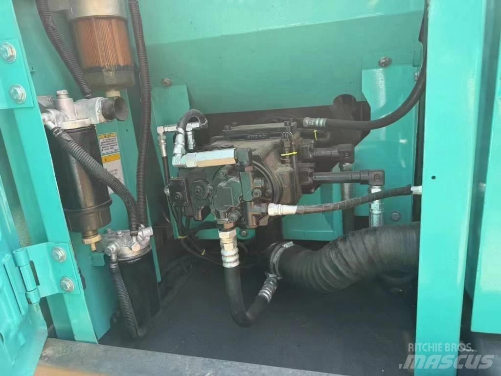 Kobelco SK 140 LC حفارات زحافة