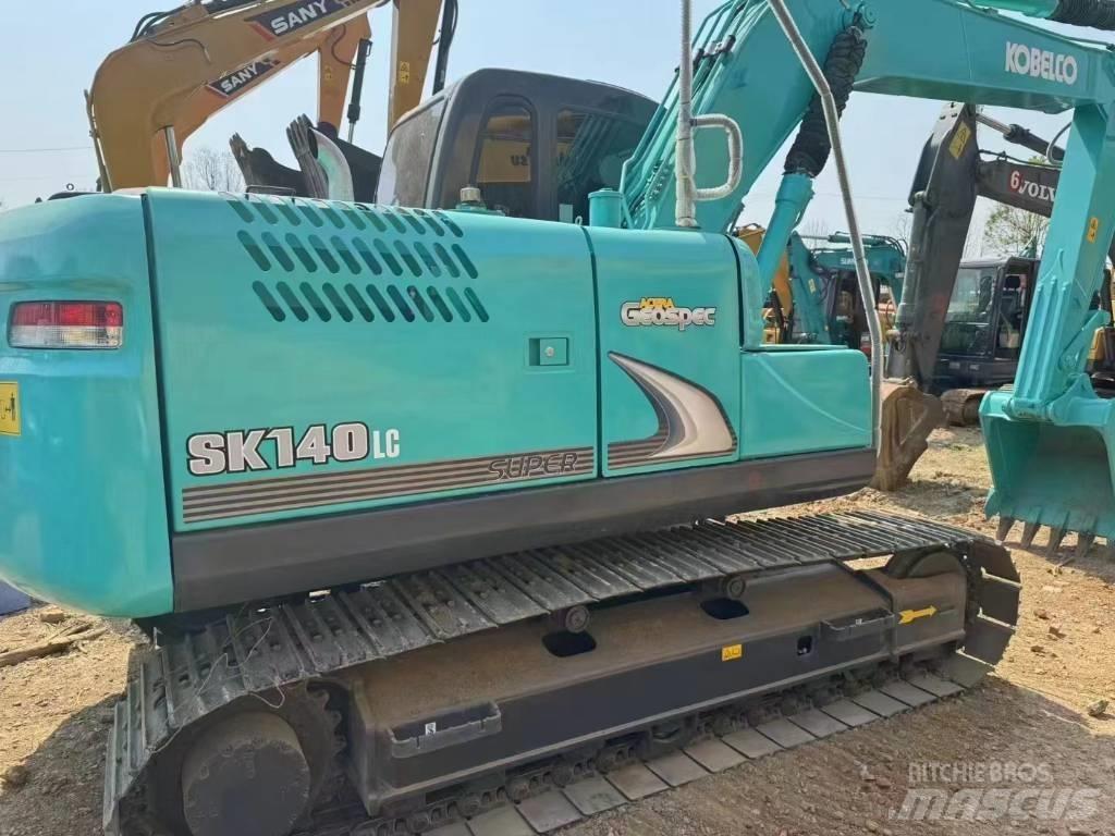 Kobelco SK 140 LC حفارات زحافة