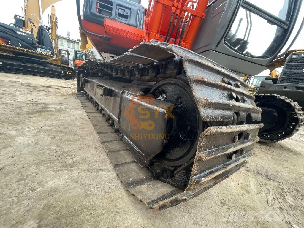 Hitachi EX 120 حفارات زحافة